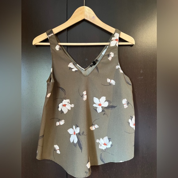 Dynamite tank top with flowers, size XS - Picture 1 of 3
